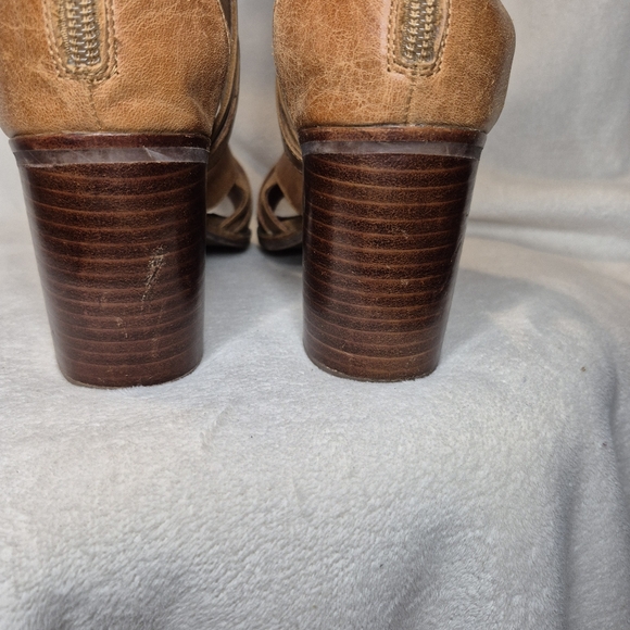 Free People X Jeffrey Campbell Asher Distressed Leather Stack Heel Sandal SIZE 8 - Picture 9 of 11